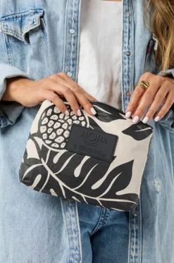 Travel|Bags^Aloha Holomua Small Pouch Black