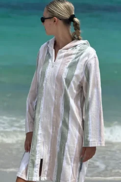 Towel Robes & Ponchos|Towel Robes & Ponchos^Back Beach Co Island Hooded Towelling Robe M/L Sand