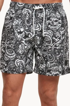 Boardshorts^Urban Classics Mens Tattoo Swim Short Black/White
