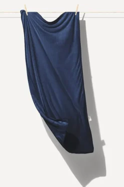 Sport Towels|Towels^Wovii Standard Microfibre Towel Navy/blue