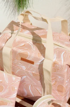 Picnic Vibes|Cooler Bags^Annabel Trends Trailing Natives Picnic Box Cooler Bag Giraffe