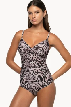 One Pieces^Nip Tuck Tuamotu Kate One Piece Animal