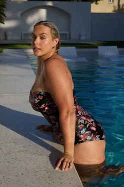 One Pieces^Capriosca Wild Berries Twist Front Bandeau One Piece Black/red